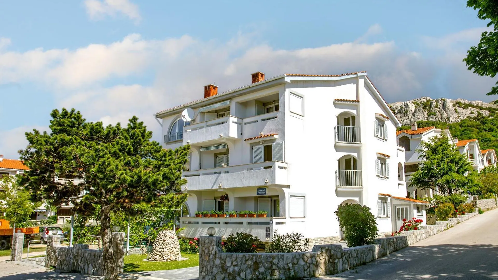 Diana Apartments Baska