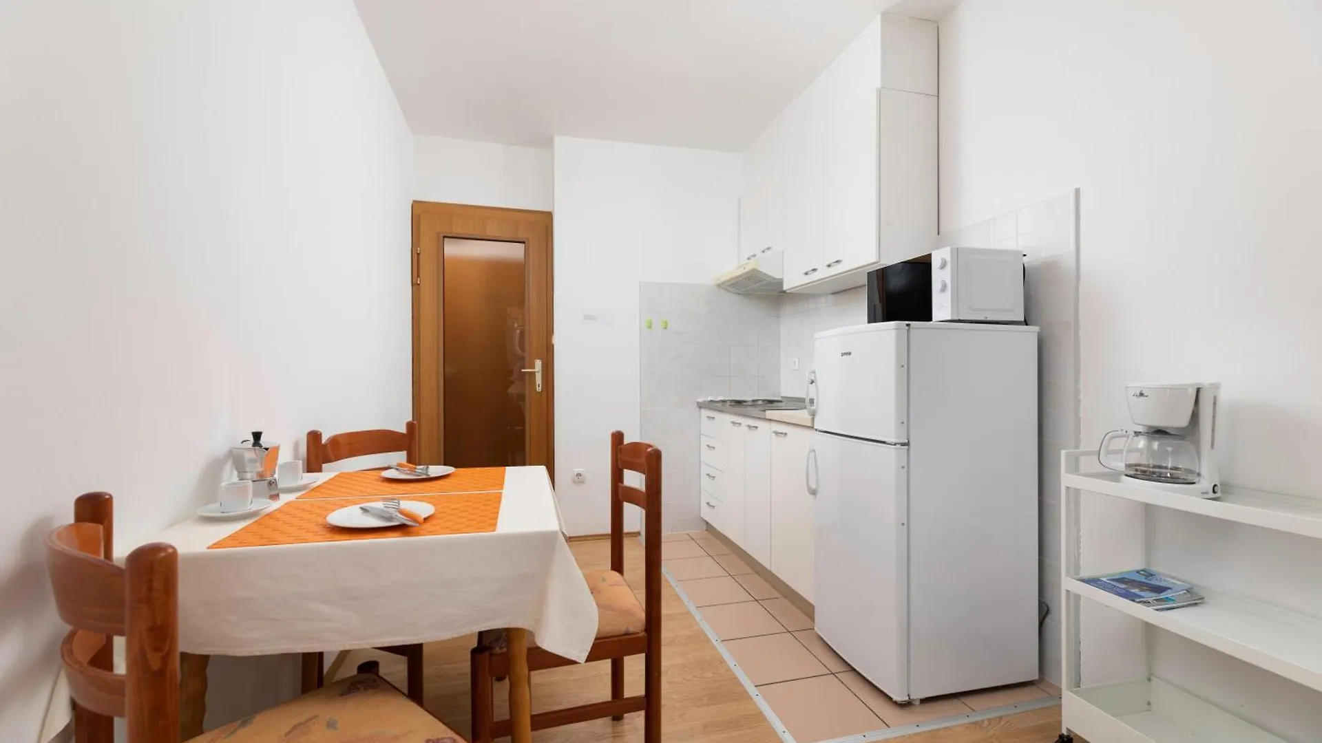 Diana Apartments Baska